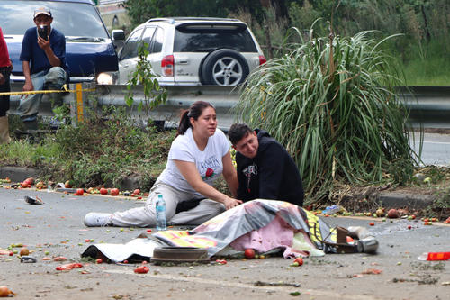 Familiares lamentan la muerte de la menor tras el fatal accidente. (Foto: Julio Bala/Colaborador)