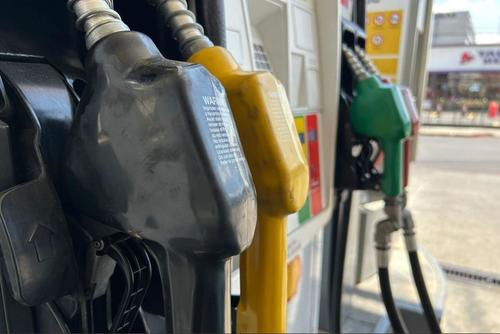 Las 79 denuncias por especulaci&oacute;n de precios del combustible contin&uacute;an bajo investigaci&oacute;n desde marzo. (Foto ilustrativa: Archivo/Soy502)
