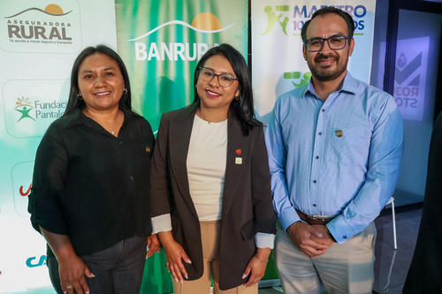 Maestro 100 Puntos, Banrural, docentes, directores, reconocimiento, Guatemala, Soy502