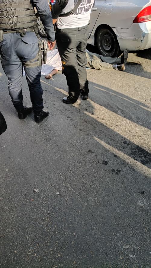 Las autoridades investigan lo ocurrido en el lugar de los hechos. (Foto: Bomberos Voluntarios)