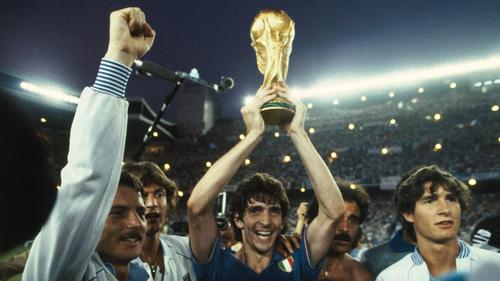 El Mundial Espa&ntilde;a 1982 fue el primero con 24 selecciones inscritas. 