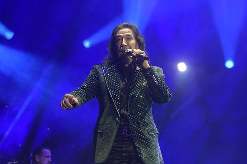 marco antonio sol&iacute;s
