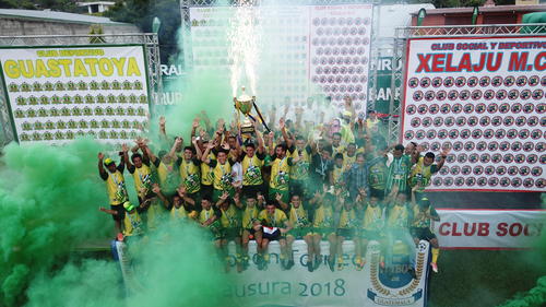 Su primer t&iacute;tulo lo levantaron en el Clausura 2018 tras derrotar a Xelaj&uacute;. (Foto: Archivo)