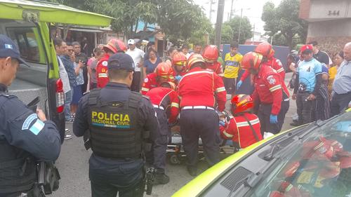 La v&iacute;ctima aun no ha sido identificada debido a que se encontraba en estado delicado. (Foto: Bomberos Municipales)
