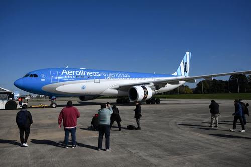 El avi&oacute;n fue presentado este viernes en el hangar 5 del aeropuerto internacional de Ezeiza.