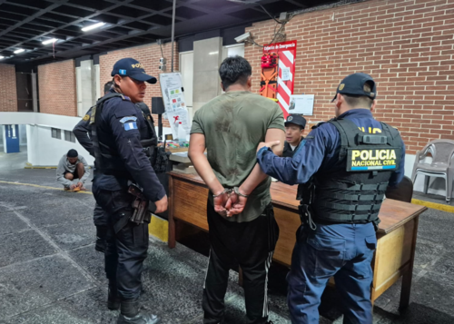 Los hombres fueron puestos a disposici&oacute;n de la ley. (Foto: Nuestro Diario)