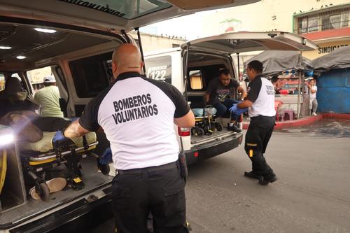 Los heridos fueron trasladados al Hospital General San Juan de Dios. (Foto: Bomberos Voluntarios)