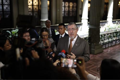 Gobierno de Guatemala, Estados Unidos, operaciones militarles, acuerdo, convenio, constituyentes, Congreso de la Rep&uacute;blica, Constituci&oacute;n, 04