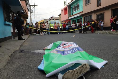 La v&iacute;ctima fue identificada como: Ram&oacute;n Oliva Aguilar, de 48 a&ntilde;os. (Foto: CBM)