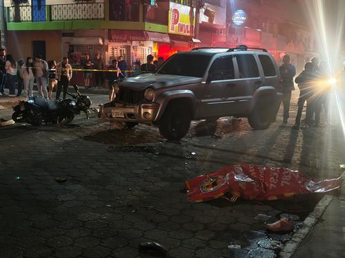 Una segunda v&iacute;ctima result&oacute; herida y fue trasladada a un hospital. (Foto: Bomberos Voluntarios) 