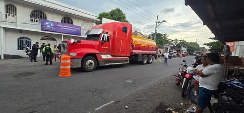 El PMT impact&oacute; de frente contra el transporte pesado. (Foto: Henry L&oacute;pez/colaborador)