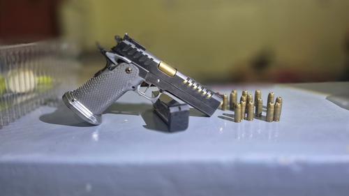 Esta es el arma que se incaut&oacute; durante la captura. (Foto: PNC)