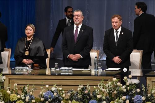 Durante la toma de posesi&oacute;n de la nueva presidenta del OJ y de la CSJ estuvo presente el presidente de la Rep&uacute;blica, Bernardo Ar&eacute;valo, y el presidente del Congreso, Luis Contreras. (Foto: Estuardo Paredes/Colaborador)