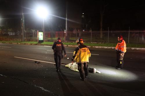 El percance ocurri&oacute; durante la madrugada en el kil&oacute;metro 14.5 de la ruta. (Foto: Bomberos Voluntarios)
