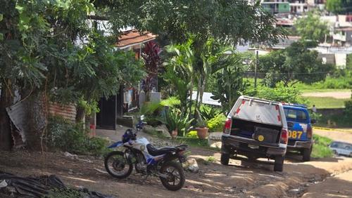 Hombres armados entraron a la vivienda y atacaron a los tres hermanos. (Foto: Byron Mazariegos/colaborador)