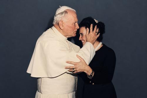 Mar&iacute;a Mercedes Arz&uacute; de Wilson, fallecimiento, obituario, Familia de las Am&eacute;ricas, Iglesia cat&oacute;lica, Juan Pablo II, Teresa de Calcuta, Guatemala, 02