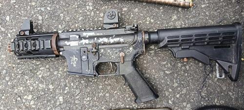 El arma incautada ser&aacute; sometida a an&aacute;lisis bal&iacute;stico. (Foto: PNC) 