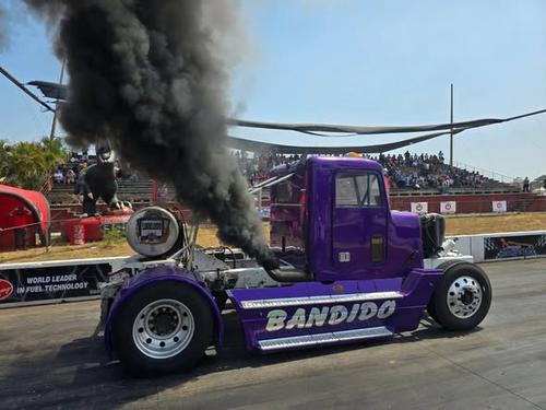 Algunos de los camiones que estar&aacute;n en competencia, usan sistema de &oacute;xido nitroso, para mejorar altamente su velocidad en la pista. (Foto: Guatemala Raceway)