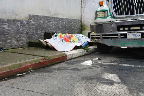 Los socorristas brindaron apoyo, pero la persona ya no contaba con signos vitales. (Foto: CVB)