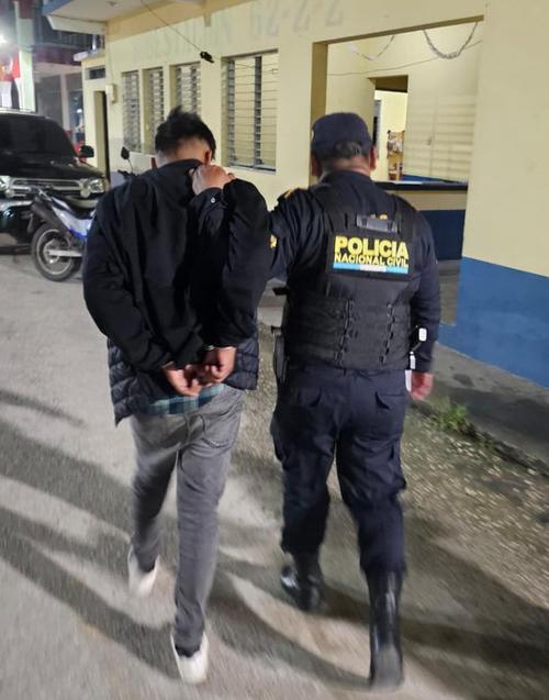 El capturado intent&oacute; escapar de las autoridades. (Foto: PNC)