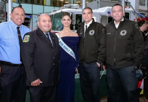Miss Mundo Guatemala, bombero, voluntario, visita, Nueva York, cuerpo, soy502, guatemala, noticias, fama, gente 4