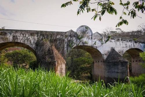 Su robusta estructura ha soportado el paso del tiempo. (Foto: Noti Cubulco)
