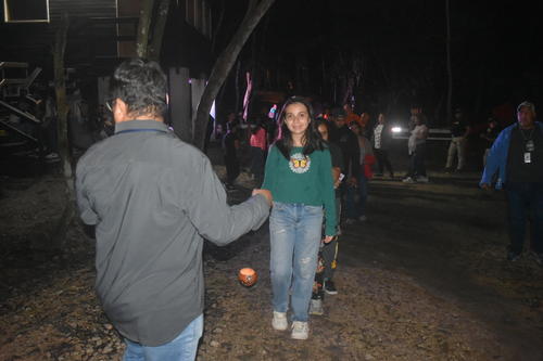 La iniciativa busca acercar a los visitantes a las tradiciones transmitidas de generaci&oacute;n en generaci&oacute;n, por medio de un recorrido de leyendas nocturno por el sitio arqueol&oacute;gico Tayasal. (Foto: Carlos Pel&aacute;ez)