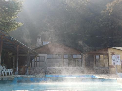Las aguas termales calientitas son ideales para relajarse. (Foto: Karla Santiago)