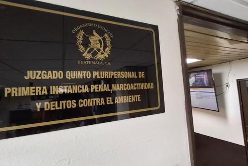 El juez Arnufo Carrera, titular del Juzgado Quinto Penal resolvi&oacute; Q400 mil en concepto de reparaci&oacute;n digna al expresidente del INDE, Melvin Quijivix. (Foto: Wilder L&oacute;pez/Soy502)