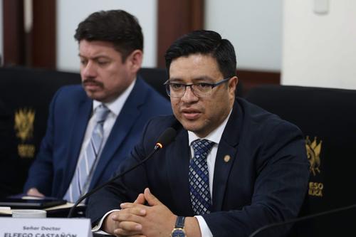 El nuevo Contralor, Elfego Casta&ntilde;&oacute;n, busca reducir la mora de auditor&iacute;a y entregar informes con mayor oportunidad. (Foto: Organismo Legislativo) 