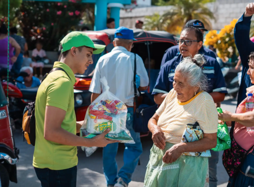 GTA, Supermercado Suma, Incaparina, Entre Hermanos, Nos Hechamos la Mano, alimento, familias, Guatemala, Soy502