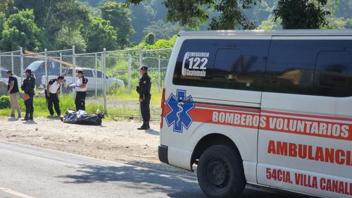 El Ministerio P&uacute;blico y Bomberos Voluntarios acudieron al lugar. (Foto: Jorge Sente/colaborador) 