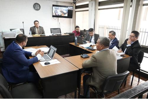 El abogado defensor de Baldetti compareci&oacute; ante el juez Delmar Gonz&aacute;lez, titular del Juzgado de Extinci&oacute;n de Dominio. (Foto: Wilder L&oacute;pez/Soy502)
