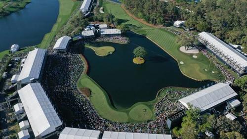 El m&iacute;tico hoy 17, par 3, es uno de los m&aacute;s ic&oacute;nicos del recorrido del The Players Stadium Course. (Foto: TeeTime)