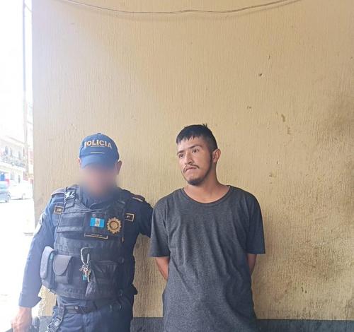 El hombre deber&aacute; responder a la justicia para esclarecer su situaci&oacute;n penal. (Foto: PNC)