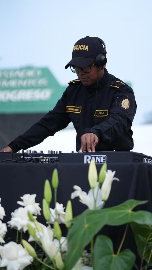 Emanuel Ujpan, policía, DJ, musica, PNC, guatemala, noticias, Soy502 2