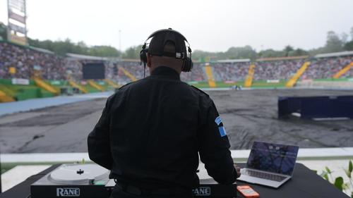 Emanuel Ujpan, policía, DJ, musica, PNC, guatemala, noticias, Soy502 3