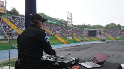 Emanuel Ujpan, policía, DJ, musica, PNC, guatemala, noticias, Soy502 4