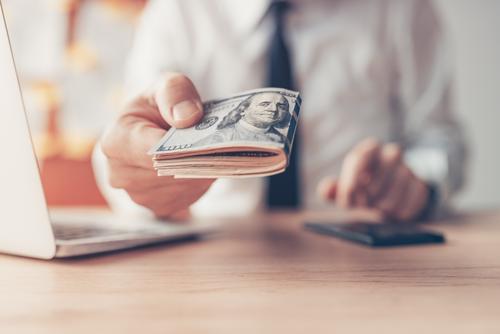 El flujo de remesas a Guatemala tuvo un descenso durante agosto en comparaci&oacute;n con julio de 2026. (Foto: Shutterstock)