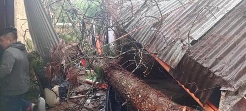Los dos inmuebles sufrieron graves da&ntilde;os estructurales. (Foto: Cruz Roja Guatemalteca)