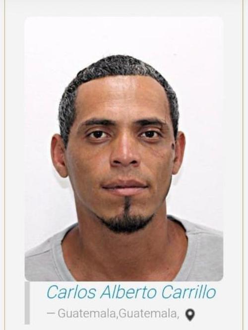 Carlos Alberto Carrillo, de 34 a&ntilde;os, alias "El Flaco", falleci&oacute; prensado bajo un tr&aacute;iler en la calzada Roosevelt. (Foto: PNC)