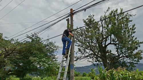 Las c&aacute;maras estaban ubicadas en postes del tendido el&eacute;ctrico. (Foto: PNC/Soy502)