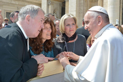 El papa Francisco recibi&oacute; el reconocimiento de la universidad estadounidense. Monse&ntilde;or &Aacute;lvaro Ramazzini lo recibi&oacute; antes. (Foto: L&rsquo;Osservatore Romano)