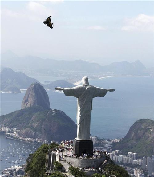 El emblem&aacute;tico Cristo de Corcovado preside la agitada vida de R&iacute;o de Janeiro, un destino tur&iacute;stico por excelencia en Brasil. (Foto: EFE)