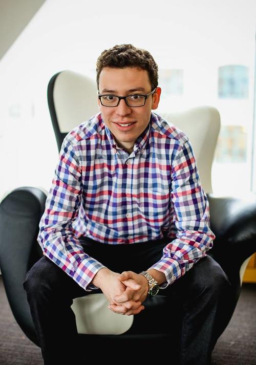 El guatemalteco Luis Von Ahn ha destacado por su empeño en que todo el mundo tenga acceso gratuito a clases de inglés y otros idiomas. (Facebook: Luis Von Ahn) 