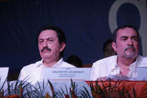 Mario David Garc&iacute;a (Izquierda), candidato del PP, fue denunciado este lunes por la periodista a la que insult&oacute; durante una conferencia de prensa. (Foto: Fredy Hern&aacute;ndez/Soy502)