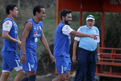 Carlos "el Pescado" Ruiz, realiz&oacute; el primer microciclo del 2015 con la selecci&oacute;n de f&uacute;tbol de Guatemala. (Foto: Luis Barrios/Soy502)