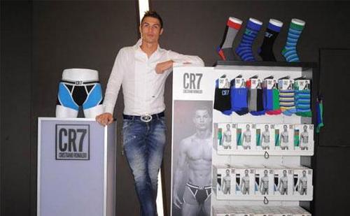 CR7 nueva l&iacute;nea de ropa interior foto