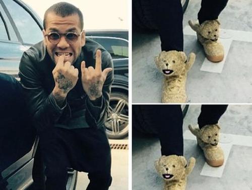 Dani Alves zapatos de ositos  tu&iacute;t