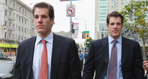 Los gemelos Cameron y Tyler Winklevoss, quienes demandaron al fundador de Facebook argumentando que les rob&oacute; la idea para crear la famosa red social, apuestan por Bitcoin y han desarrollado una estructura financiera para propagar el uso de la moneda virtual. (Siliconbeat.com)